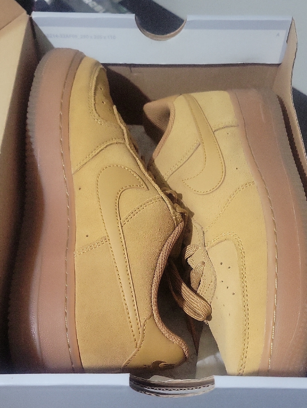 Nike Kids Low-Top Sneakers in Wheat Brown